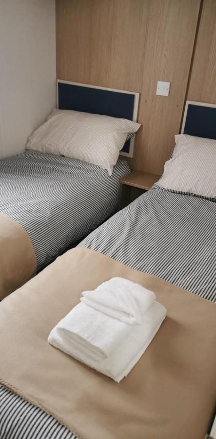 Three Lochs Holiday Caravan For Families And Couples Balminnoch Buitenkant foto